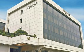 Hotel Kohinoor Continental,Airport